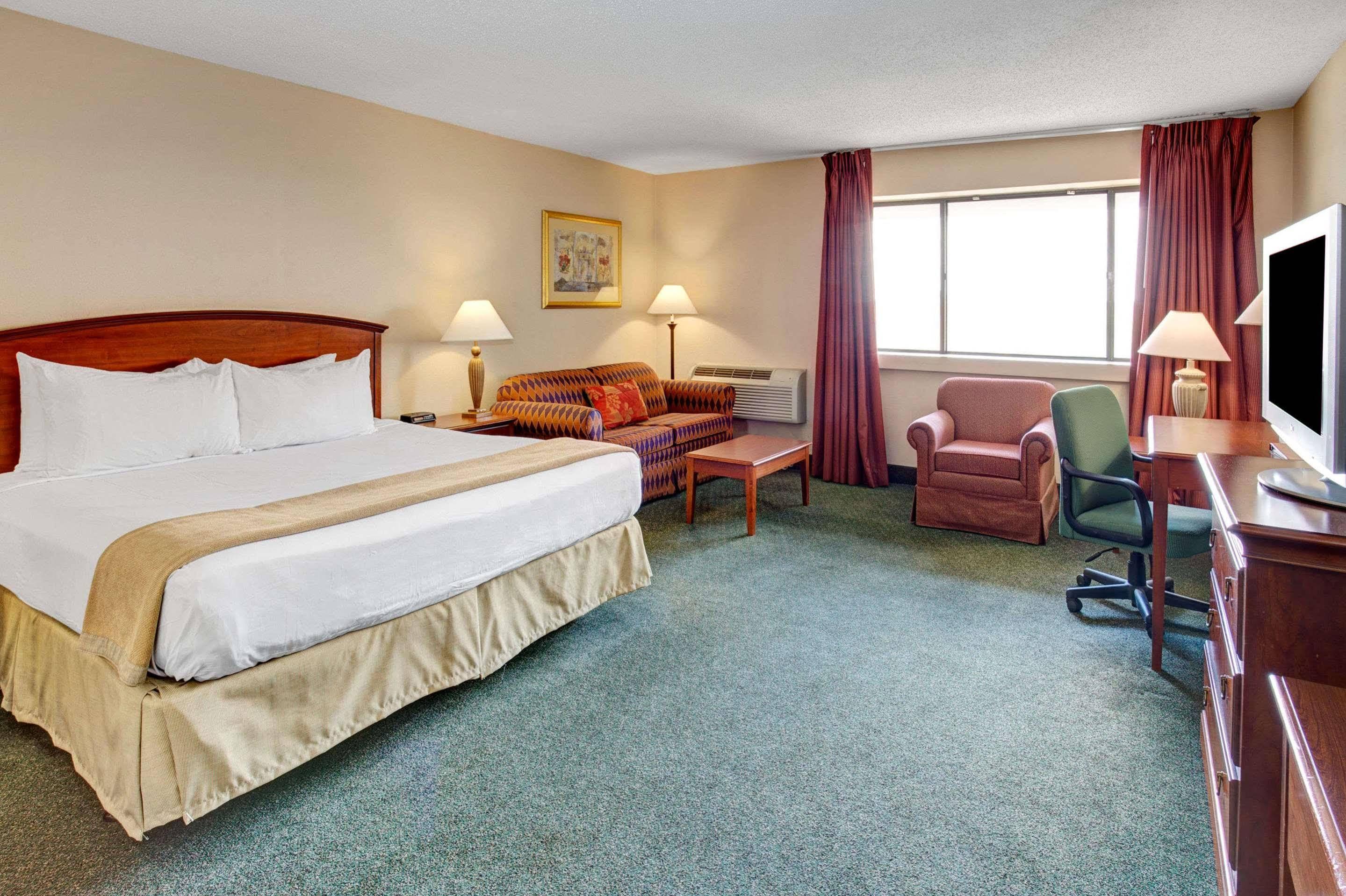 Holiday Inn Indianapolis - Airport Area N By Ihg Zewnętrze zdjęcie