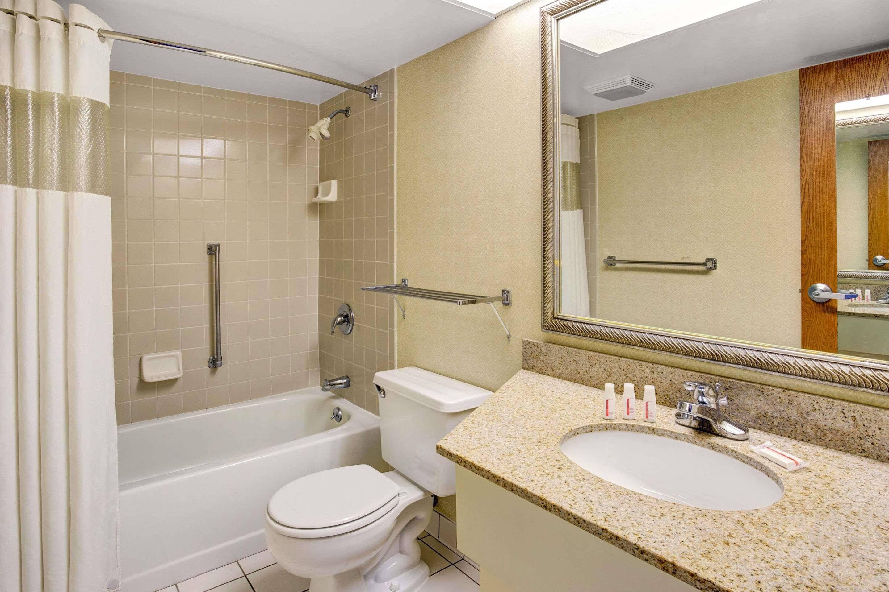 Holiday Inn Indianapolis - Airport Area N By Ihg Zewnętrze zdjęcie